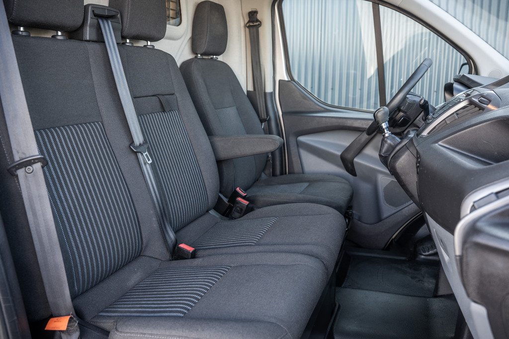 Ford Transit Custom 2.2 TDCi L2H1 | 125 PK | 3-Zits | Cruise | Airco | Trekhaak 15