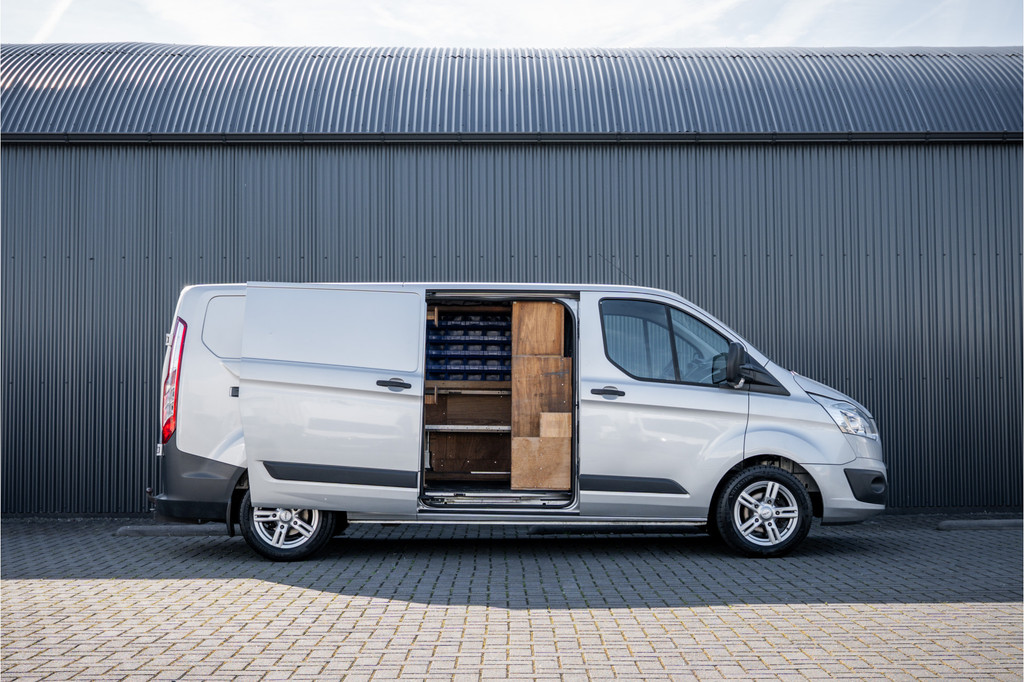 Ford Transit Custom 2.2 TDCi L2H1 | 125 PK | 3-Zits | Cruise | Airco | Trekhaak 7