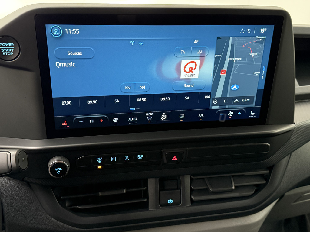 Ford Transit Custom 2.5 PHEV Automaat Lang Limited Kombi | 9-Persoons | 2xSchuifdeur | EUR 49.750,-- incl BPM en excl BTW | Navigatie | Camera | Airco | Privacy Glass | Trekhaak 17