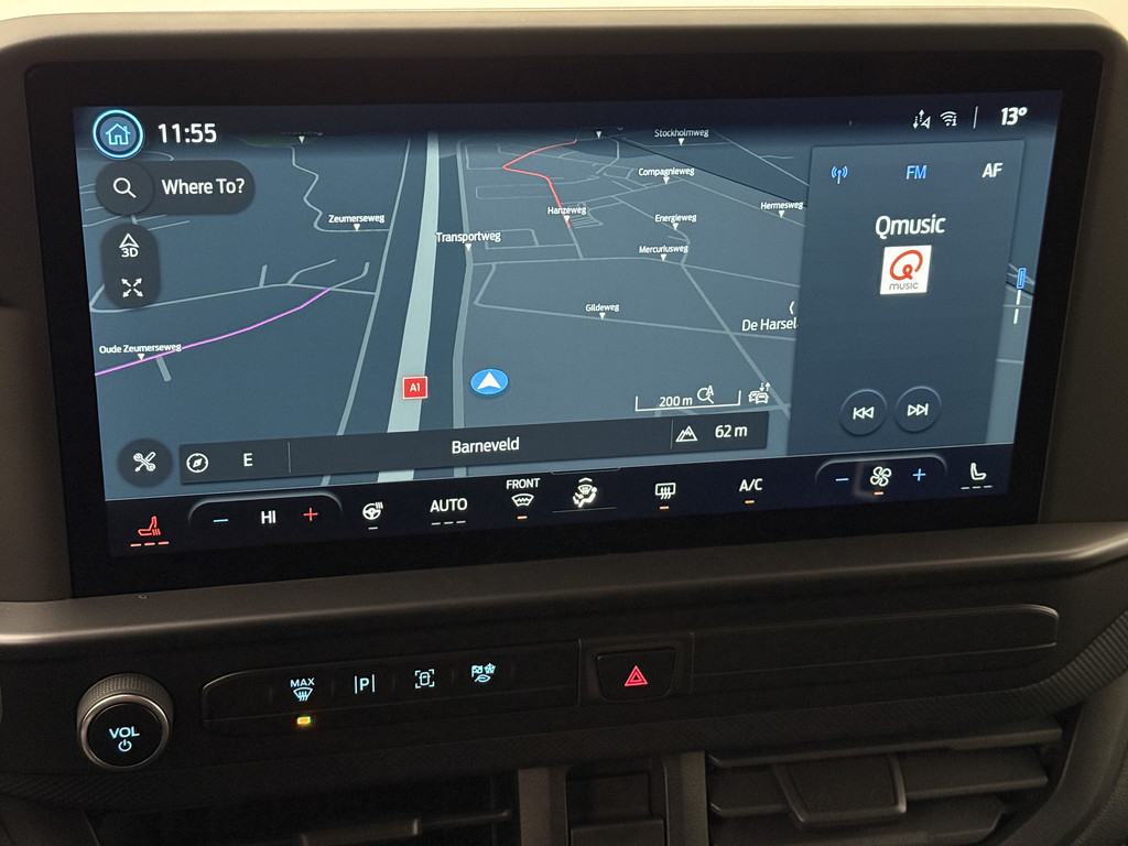 Ford Transit Custom 2.5 PHEV Automaat Lang Limited Kombi | 9-Persoons | 2xSchuifdeur | EUR 49.750,-- incl BPM en excl BTW | Navigatie | Camera | Airco | Privacy Glass | Trekhaak 19