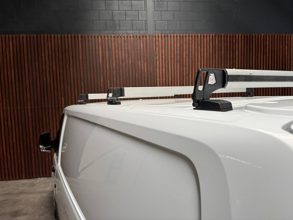 Ford Transit Custom 270 2.2 TDCI L1H1 Trend AIRCO-CRUISE-SIDEBARS-TREKHAAK-SUPERLOCK 21