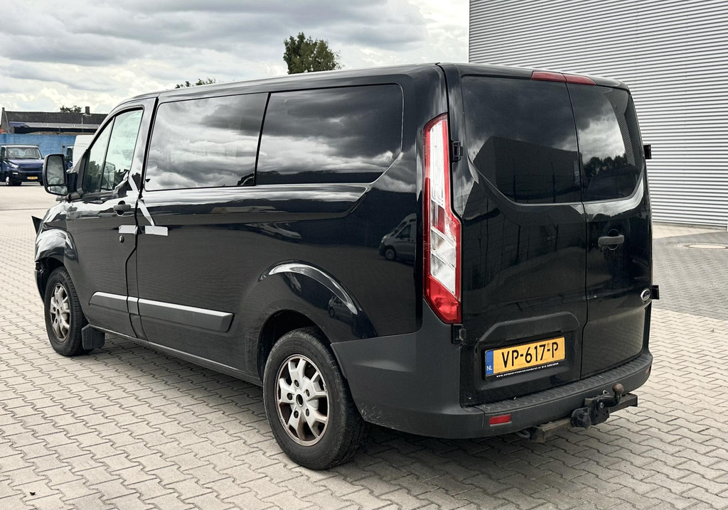 Ford Transit Custom 270 2.2 TDCI L1 Trend DC Dubbele cabine schade 9