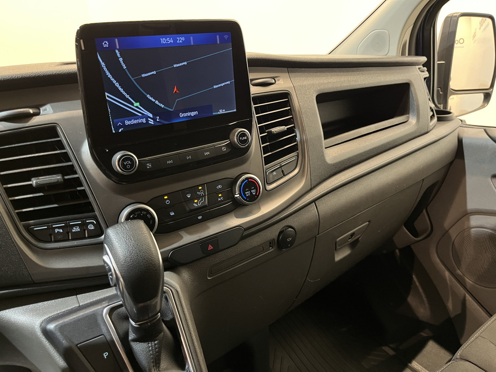 Ford Transit Custom 280 2.0 TDCI L1H1 Trend 130 PK Automaat / Euro 6 / Schuifdeur L + R / Airco / CarPlay / Cruise Control Adap. / Trekhaak / Navigatie / 3-Zits 7