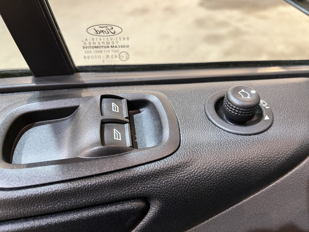Ford Transit Custom 280 2.0 TDCI L1H1 Trend 130 PK / Servicebus / Sortimo Inrichting / Euro 6 / Airco / Camera / CarPlay / Cruise Control Adap. / Navigatie / Klep / 3-Zits / 55.000 KM !! 15