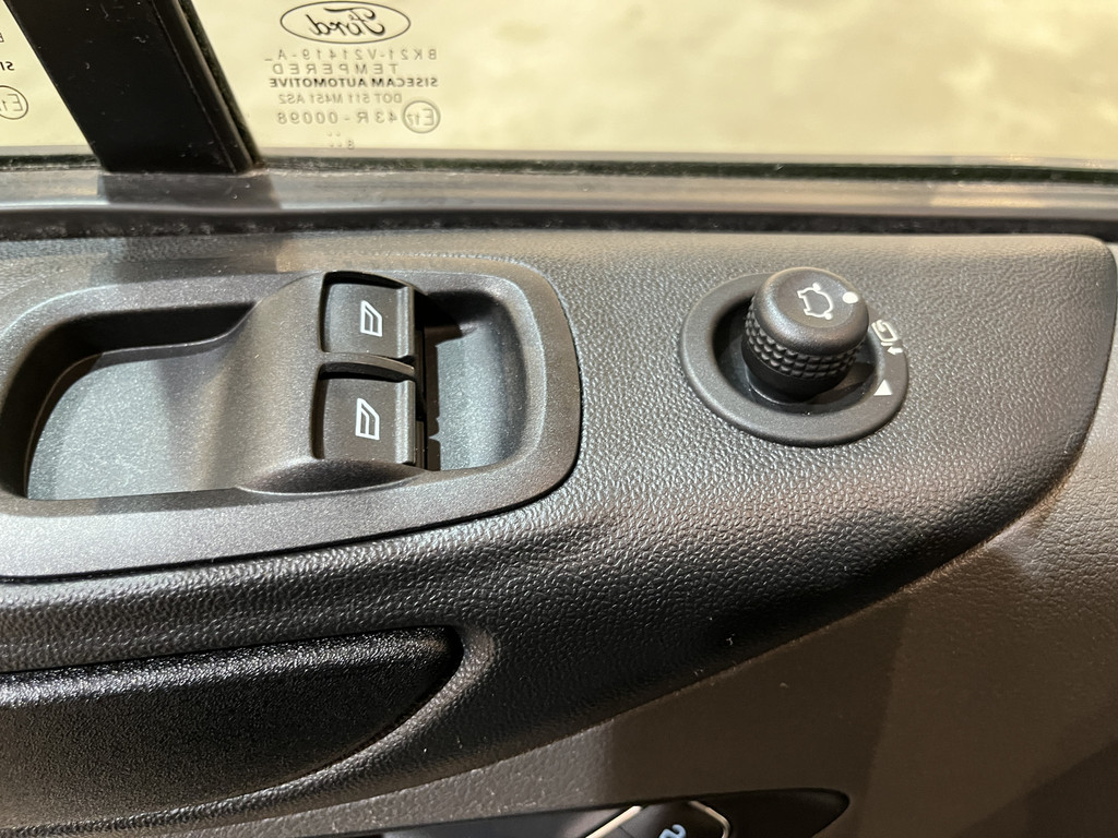 Ford Transit Custom 280 2.0 TDCI L1H1 Trend / Euro 6 / Airco / Cruise Control / PDC / 3-Zits 12