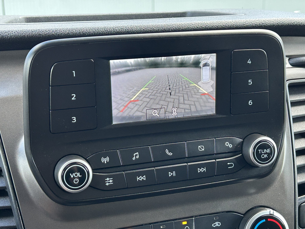 Ford Transit Custom 300 2.0 TDCI 105 PK / L1H1 / 1e EIG. / 80.552 KM !! / AIRCO / CRUISE / STOELVERWARMING / 2X SCHUIFDEUR / CAMERA / BLUETOOTH 15