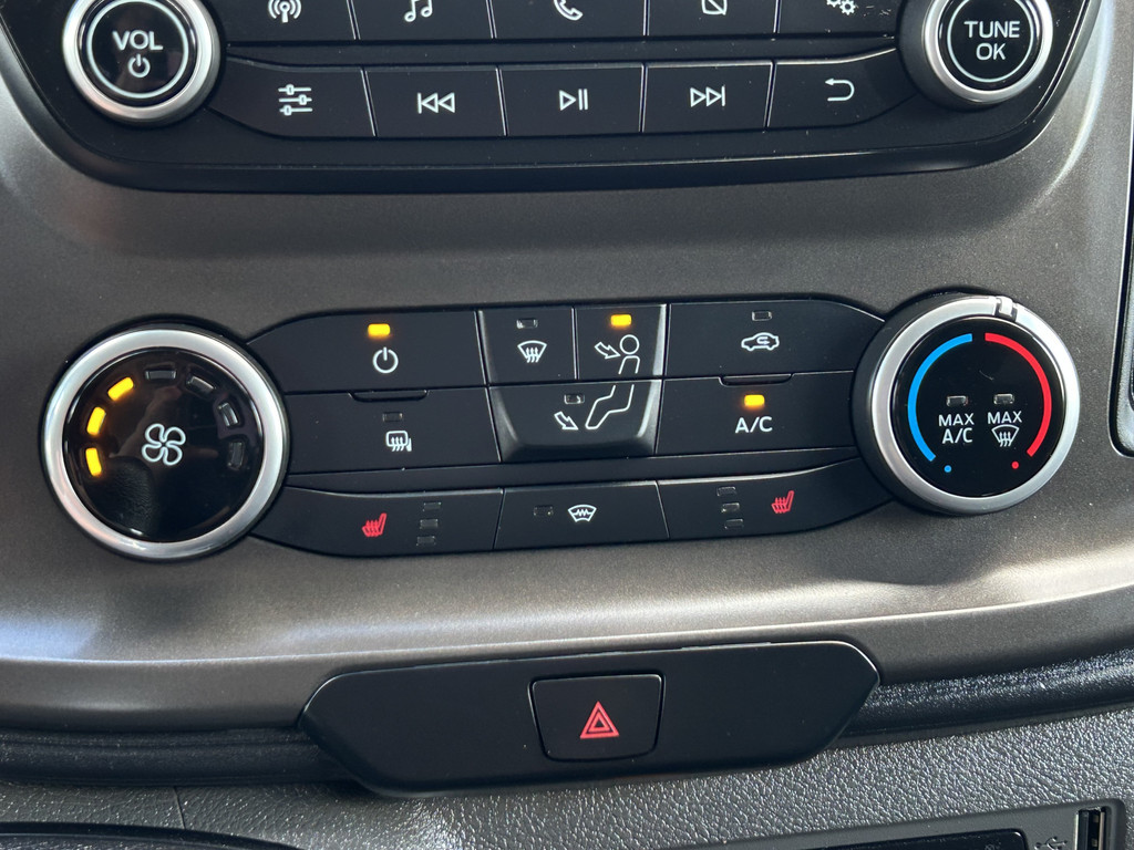 Ford Transit Custom 300 2.0 TDCI 105 PK / L1H1 / 1e EIG. / 80.552 KM !! / AIRCO / CRUISE / STOELVERWARMING / 2X SCHUIFDEUR / CAMERA / BLUETOOTH 16