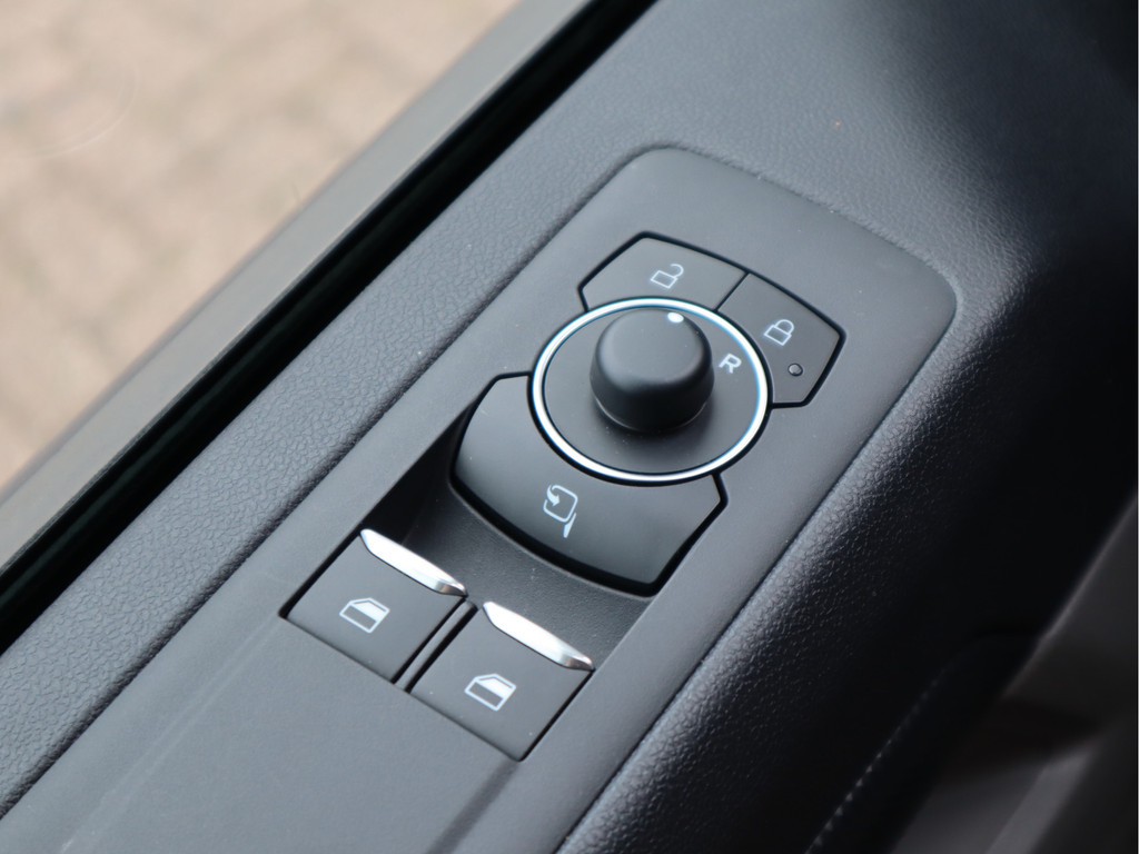 Ford Transit Custom 300 2.0 TDCI 136 pk L2 Lang - Limited - 2,5t kg Trekhaak 15