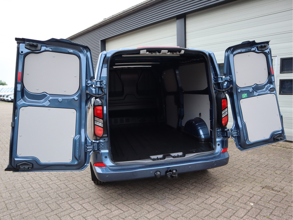 Ford Transit Custom 300 2.0 TDCI 136 pk L2 Lang - Limited - 2,5t kg Trekhaak 20