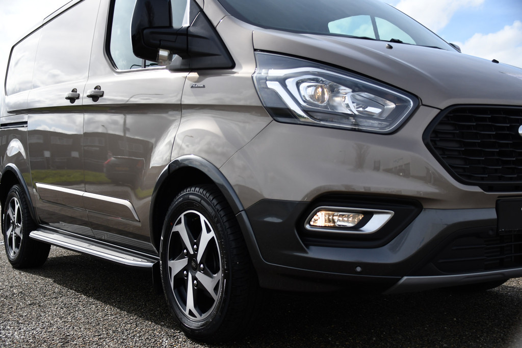 Ford Transit Custom 300 2.0 TDCI L1H1 Active Camera, Cruise, Carplay, Multimedia, LED, Stoelverwarming, 12