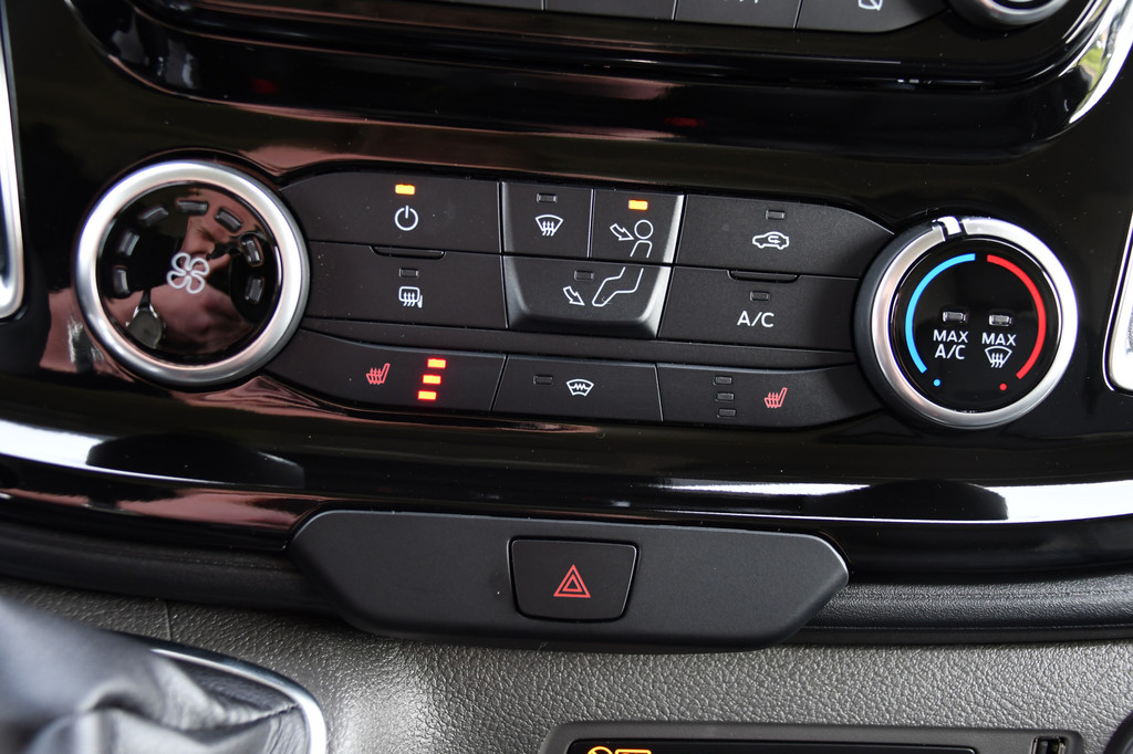 Ford Transit Custom 300 2.0 TDCI L1H1 Active Camera, Cruise, Carplay, Multimedia, LED, Stoelverwarming, 19