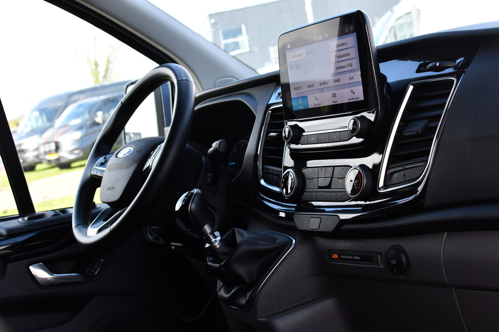 Ford Transit Custom 300 2.0 TDCI L1H1 DC Raptor Edition Camera, Cruise, Carplay, 130pk, Stoelverarming, Sport pakket, 2 x Schuifdeur, multimedia, Sensoren, Uniek! 13