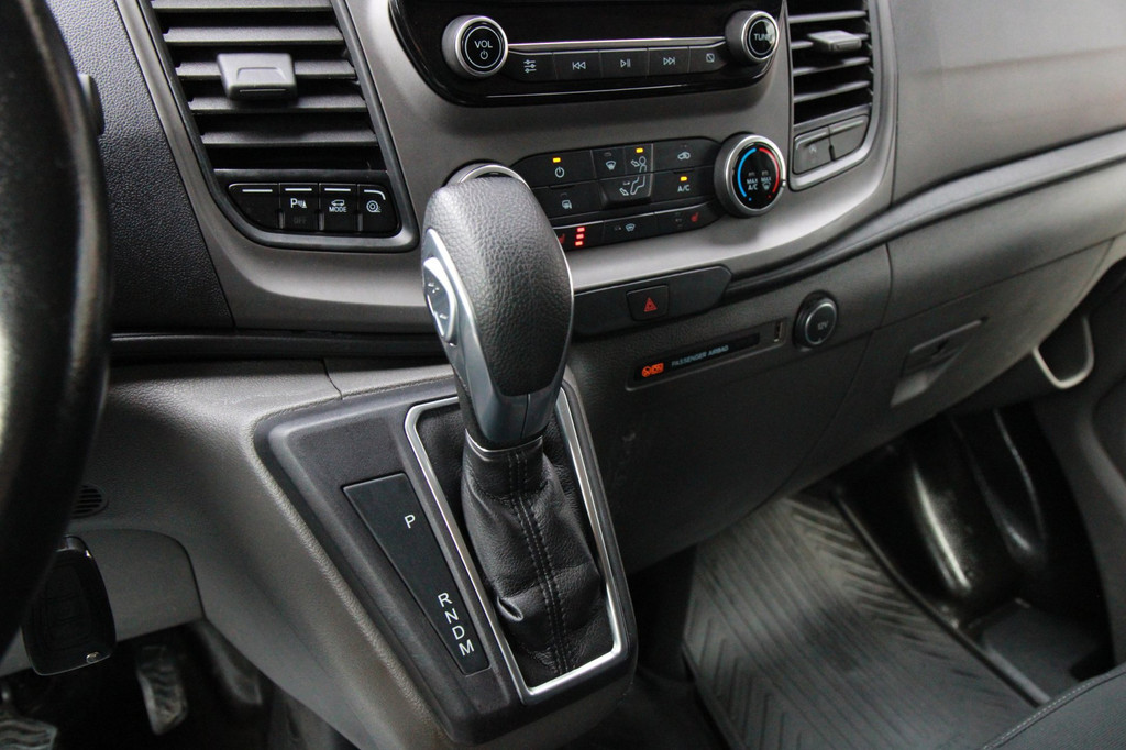 Ford Transit Custom 300 2.0 TDCI L1H1 Trend / 130PK Automaat / Trekhaak / Camera / 3 zits 20