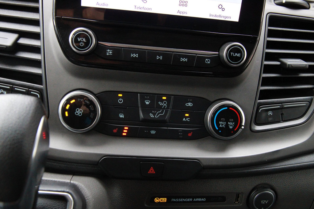Ford Transit Custom 300 2.0 TDCI L1H1 Trend / 130PK Automaat / Trekhaak / Camera / 3 zits 21