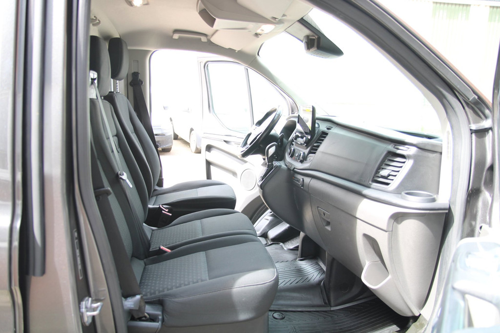 Ford Transit Custom 300 2.0 TDCI L1H1 Trend / 130PK Automaat / Trekhaak / Camera / 3 zits 4