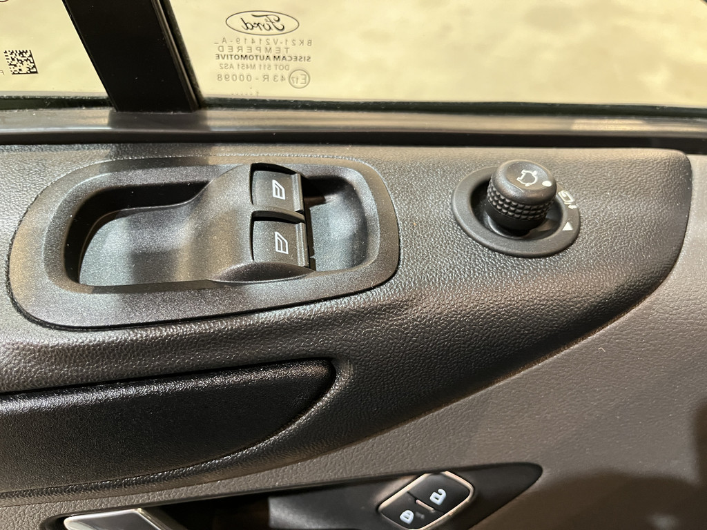 Ford Transit Custom 300 2.0 TDCI L1H1 Trend 130 PK / Euro 6 / Servicebus / Sortimo Inrichting / Airco / Cruise Control / Camera / CarPlay / Navigatie / 3-Zits 14