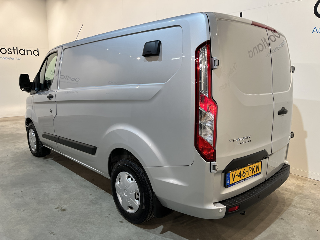Ford Transit Custom 300 2.0 TDCI L1H1 Trend 130 PK Servicebus / Sortimo Inrichting / Euro 6 / Airco / CarPlay / Camera / Cruise Control / 3-Zits 17