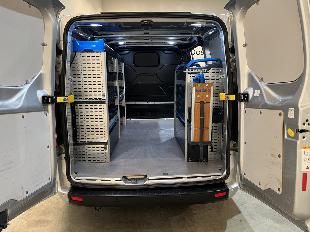 Ford Transit Custom 300 2.0 TDCI L1H1 Trend 130 PK Servicebus / Sortimo Inrichting / Euro 6 / Airco / CarPlay / Camera / Cruise Control / 3-Zits 4