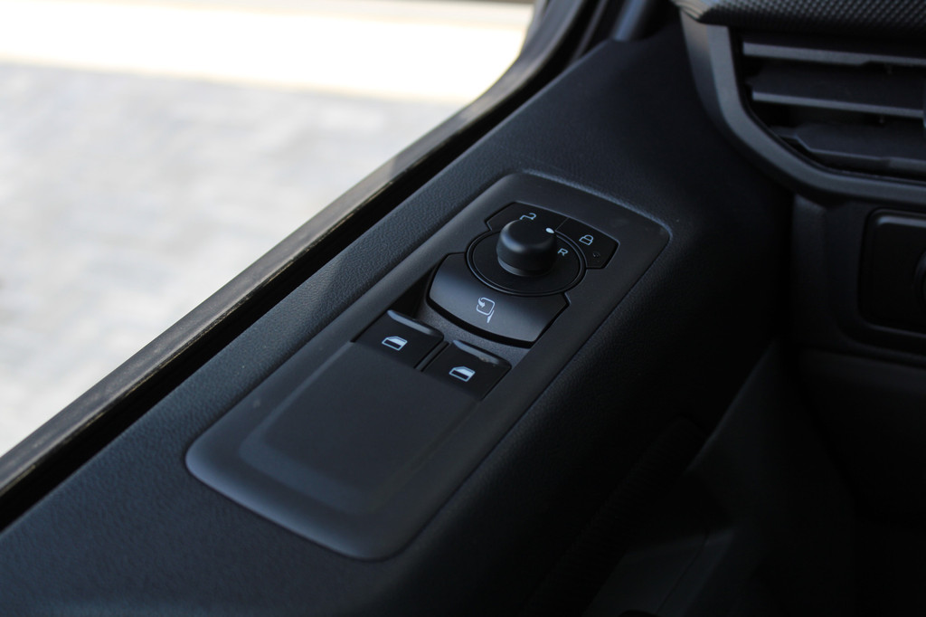 Ford Transit Custom 300 2.0 TDCI L1H1 Trend 136pk - Carplay - Android - Camera - LED - Stoelverwarming - 70l tank - Rijklaar 12