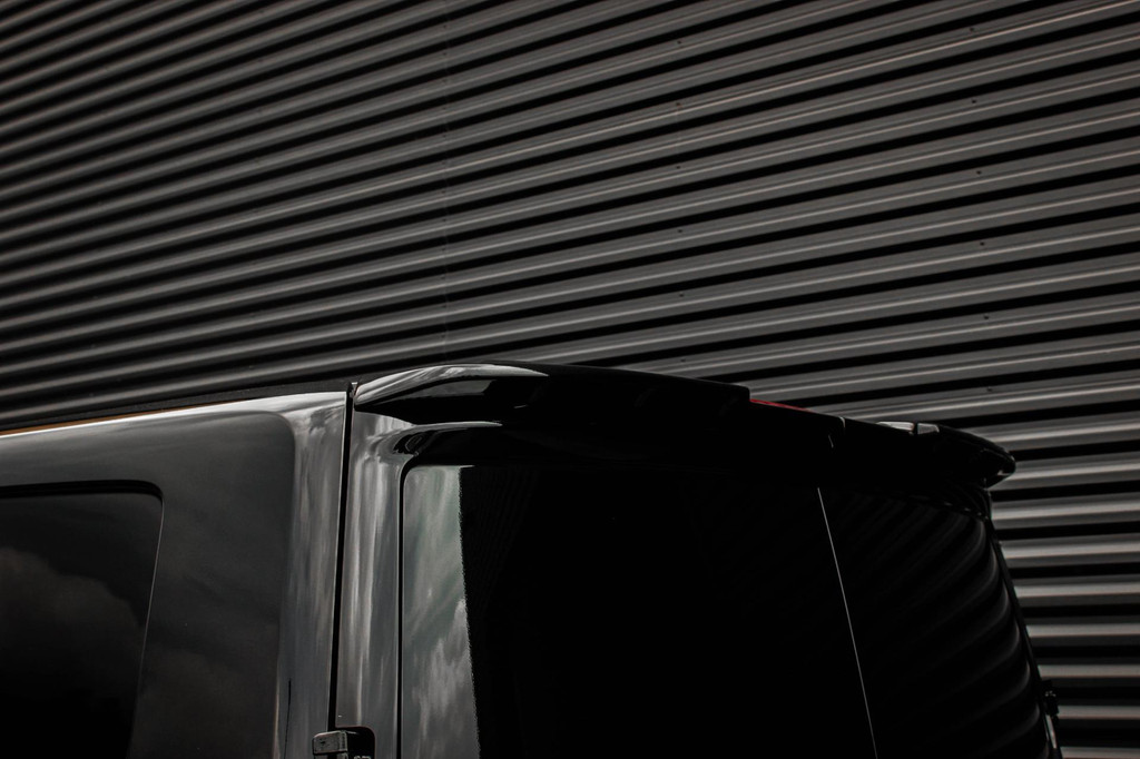 Ford Transit Custom 300 2.0 TDCI L2H1 AUTOMAAT 136PK JB- EDITION / FULL BLACK / APPLE CARPLAY / 3- ZITS / MY2024 / DIRECT RIJDEN 18