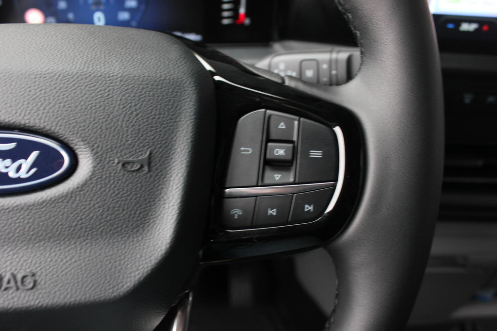 Ford Transit Custom 300 2.0 TDCI L2H1 AUTOMAAT 136PK JB- EDITION / FULL BLACK / APPLE CARPLAY / 3- ZITS / MY2024 / DIRECT RIJDEN 21