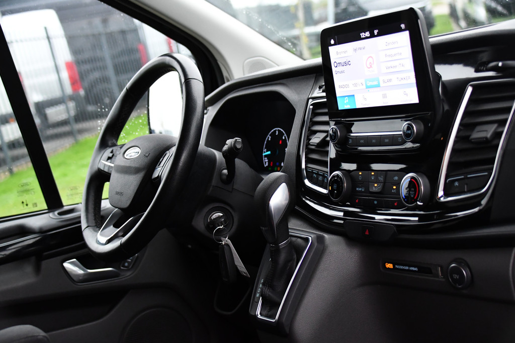 Ford Transit Custom 300 2.0 TDCI L2H1 Black Edition DC Limited Camera, Cruise, Carplay, Automaat, LED, Multimedia, Sensoren, 170PK, UNIEK! 14