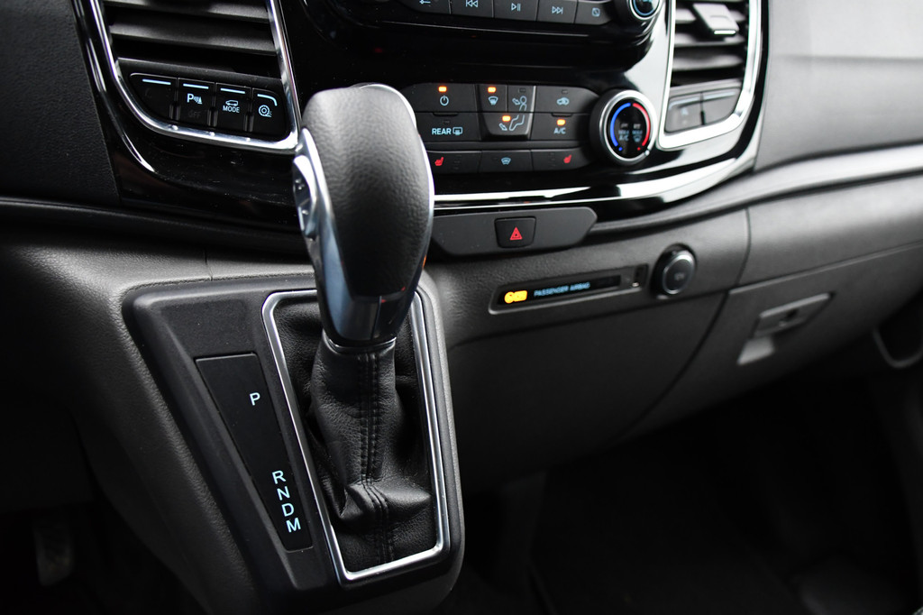 Ford Transit Custom 300 2.0 TDCI L2H1 Black Edition DC Limited Camera, Cruise, Carplay, Automaat, LED, Multimedia, Sensoren, 170PK, UNIEK! 18