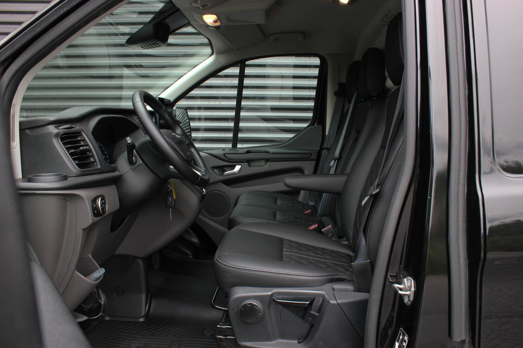 Ford Transit Custom 300 2.0 TDCI L2H1 JB-EDITION / 130PK AUTOMAAT / FULL BLACK / RAPTOR GRILL / SIDE-BARS / TREKHAAK /APPLECARPLAY 12