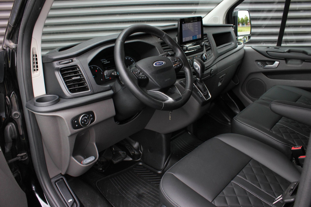Ford Transit Custom 300 2.0 TDCI L2H1 JB-EDITION / 130PK AUTOMAAT / FULL BLACK / RAPTOR GRILL / SIDE-BARS / TREKHAAK /APPLECARPLAY 15