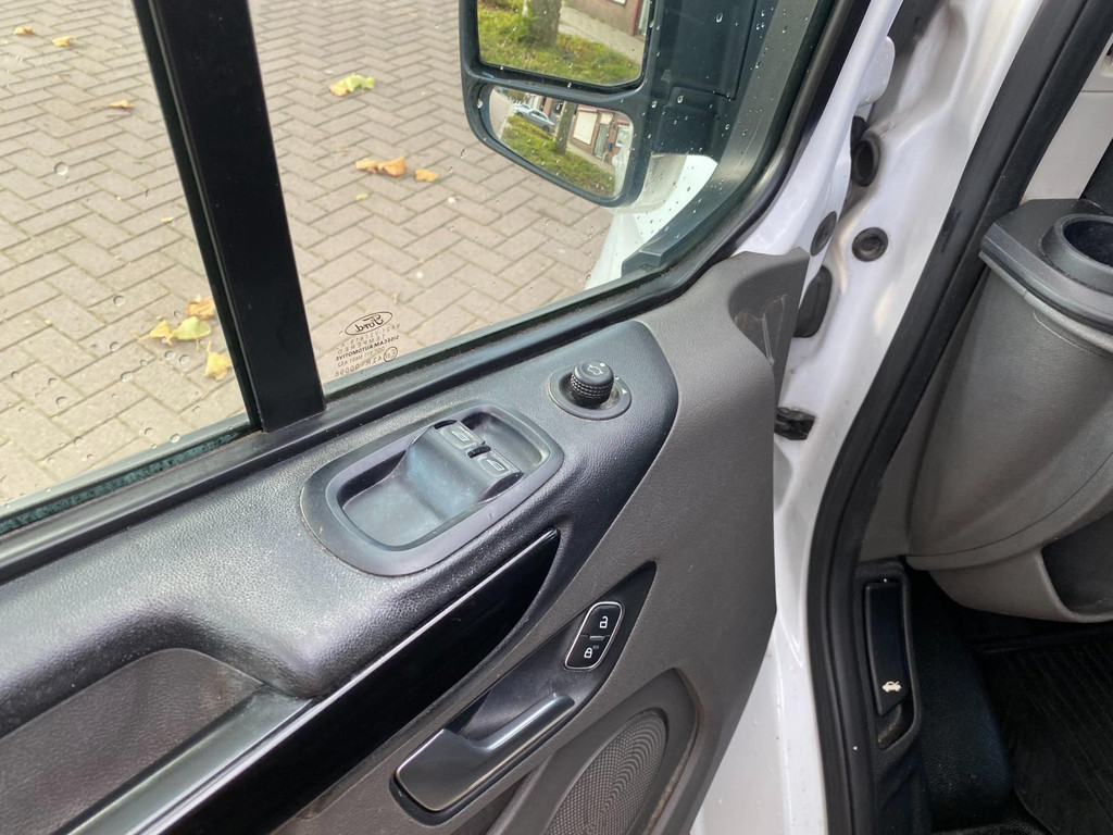 Ford Transit Custom 300 2.0 TDCI L2H1 Limited * 2020 * Navigatie * PDC * Camera * TURBO PROBLEEM !TURBO DEFECT ! 8