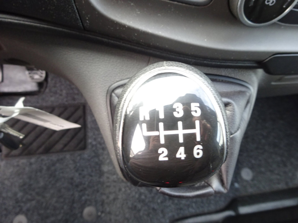 Ford Transit Custom 300 2.0 TDCI L2H1 Limited AIRCO CRUISE CONTROL 3 ZITPLAATSEN 18