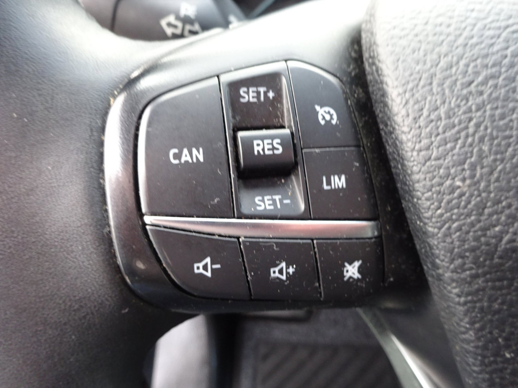 Ford Transit Custom 300 2.0 TDCI L2H1 Limited AIRCO CRUISE CONTROL 3 ZITPLAATSEN 19