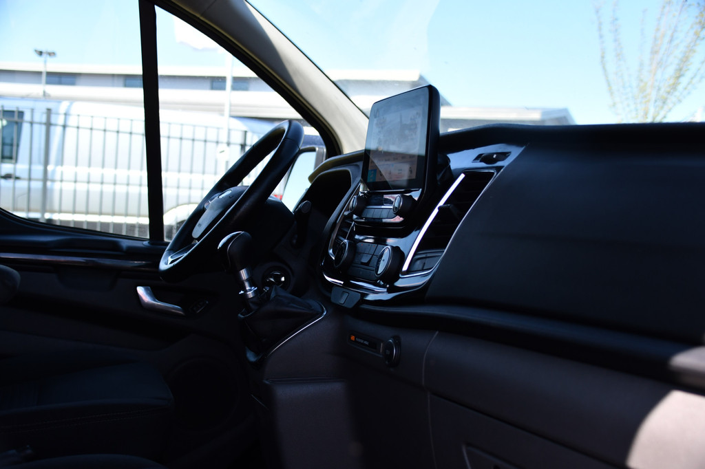 Ford Transit Custom 300 2.0 TDCI L2H1 Limited Camera, Cruise, Carplay, 2 x Schuifdeur, Trekhaak, 130pk, Stoelverwarming, Multimedia, Uniek! 15