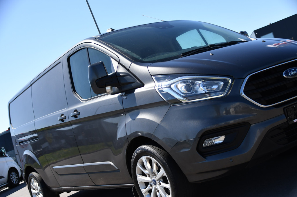 Ford Transit Custom 300 2.0 TDCI L2H1 Limited Camera, Cruise, Carplay, 2 x Schuifdeur, Trekhaak, 130pk, Stoelverwarming, Multimedia, Uniek! 20