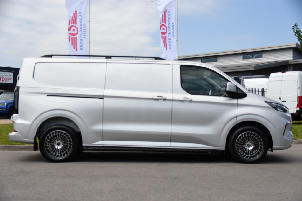 Ford Transit Custom 300 2.0 TDCI L2H1 Limited PB Edition Adaptieve Cruise, Camera, Carplay, 170pk, Automaat, LED, Trekhaak, Stoelverwarming, Sensoren, Uniek! 10