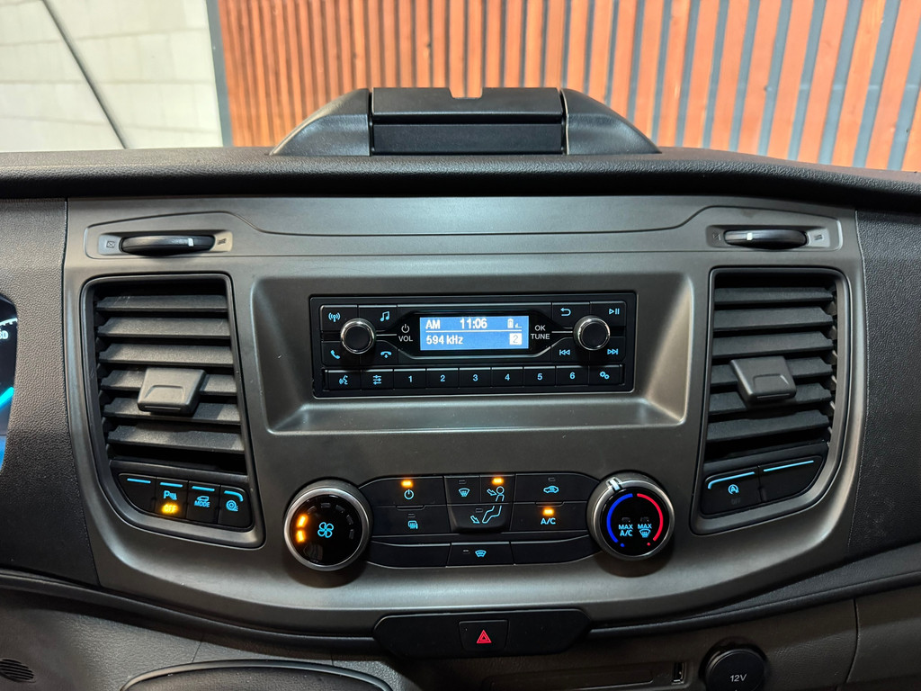 Ford Transit Custom 300 2.0 TDCI L2H1 Trend AIRCO-TEL/BT-CRUISE-PDC-TREKHAAK 17