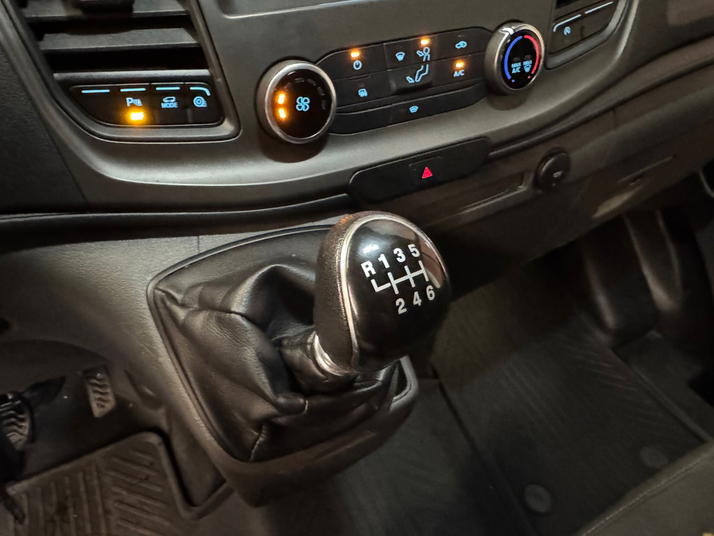 Ford Transit Custom 300 2.0 TDCI L2H1 Trend AIRCO-TEL/BT-CRUISE-PDC-TREKHAAK 18