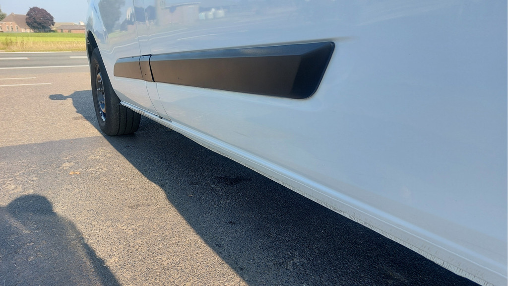 Ford Transit Custom 300 2.0 TDCI L2H1 Trend AIRCO BJ 2020 16