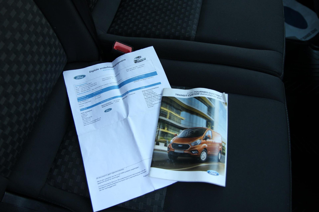 Ford Transit Custom 300 2.0 TDCI L2H1 Trend / Camera / Sync 3 / PDC / 3 zits 15