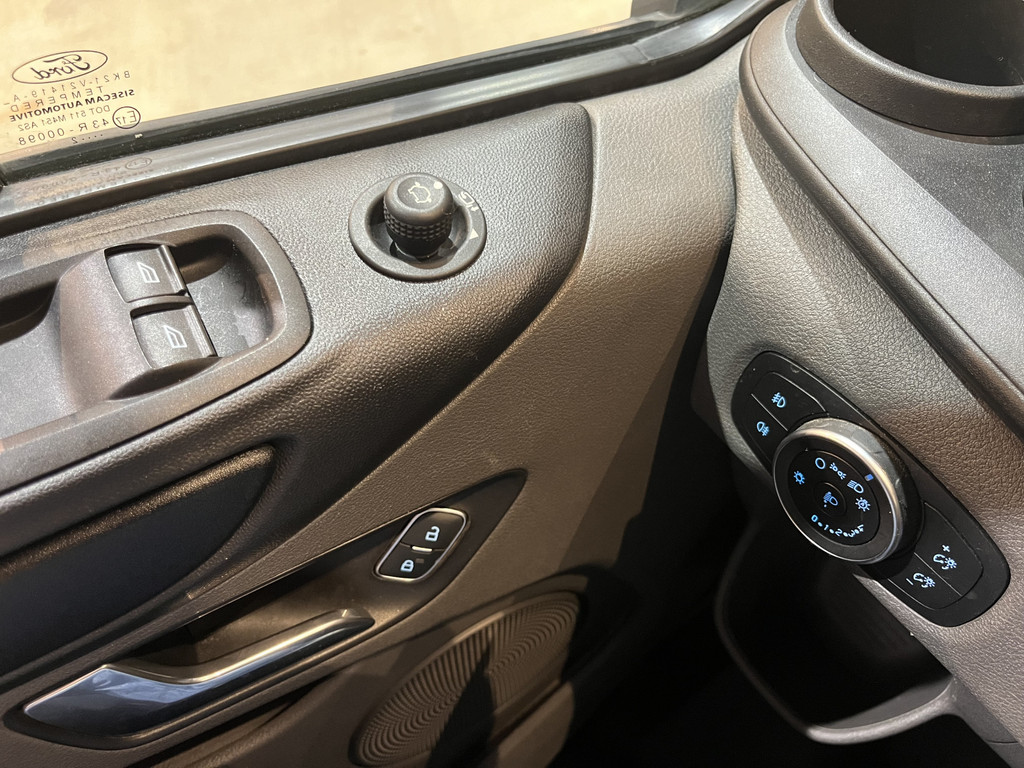 Ford Transit Custom 300 2.0 TDCI L2H1 Trend / Servicebus / Bott Inrichting / Euro 6 / Airco / CarPlay / Camera / Navigatie / 3-Zits 11