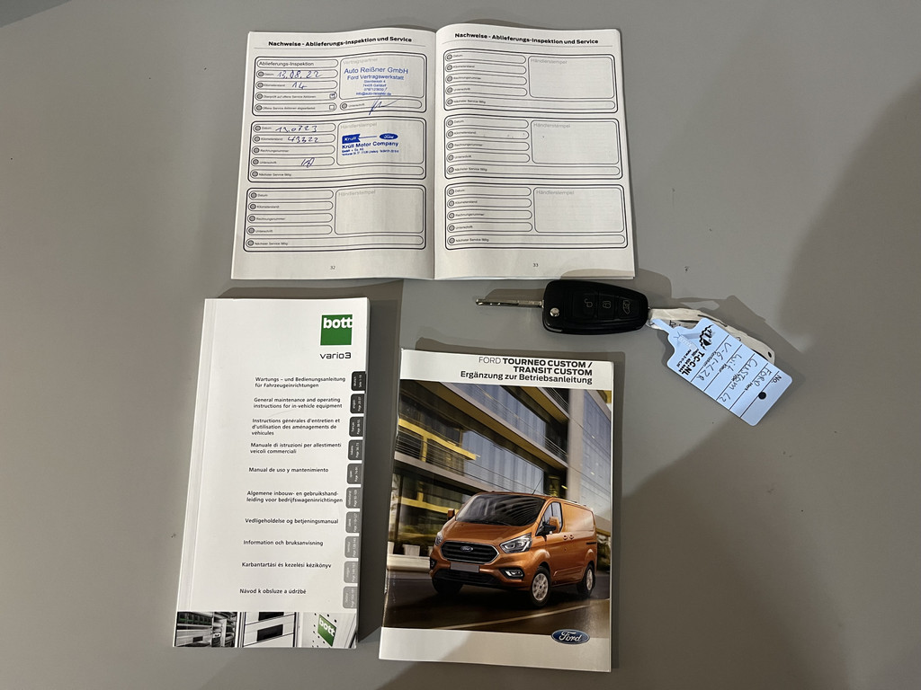 Ford Transit Custom 300 2.0 TDCI L2H1 Trend / Servicebus / Bott Inrichting / Euro 6 / Airco / CarPlay / Camera / Navigatie / 3-Zits 21