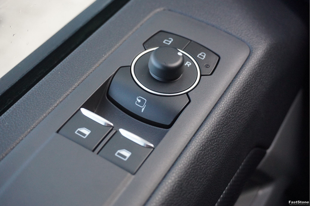 Ford Transit Custom 300L 150PK Limited BPM VRIJ!! Navi, Cam, Adap. Cruise, 17 LM, Trekhaak!! NR. A178 17