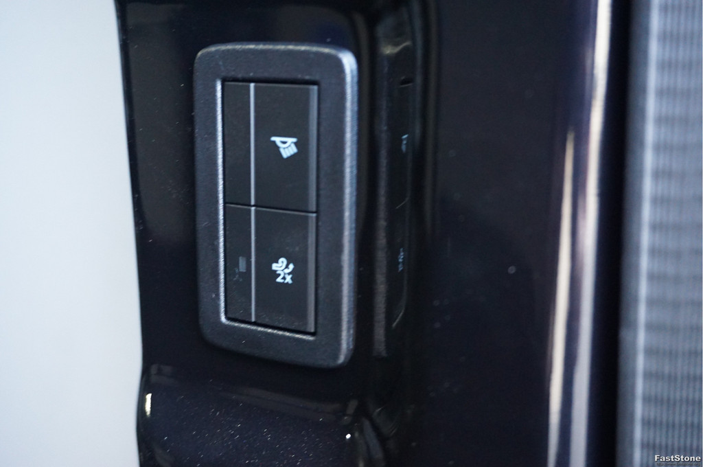 Ford Transit Custom 300S 150PK Limited BPM VRIJ!! Navi, Cam, Adap. Cruise, 17 LM, Trekhaak!! NR. A178 9