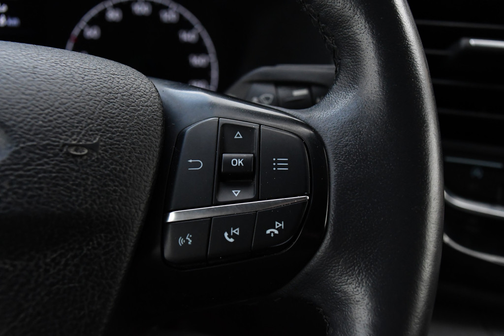 Ford Transit Custom 310 2.0 TDCI L2H1 Sport MARGE! Camera, Cruise, 170pk, Automaat, LED, Sensoren, Carpay, Trekhaak, Uniek! 17