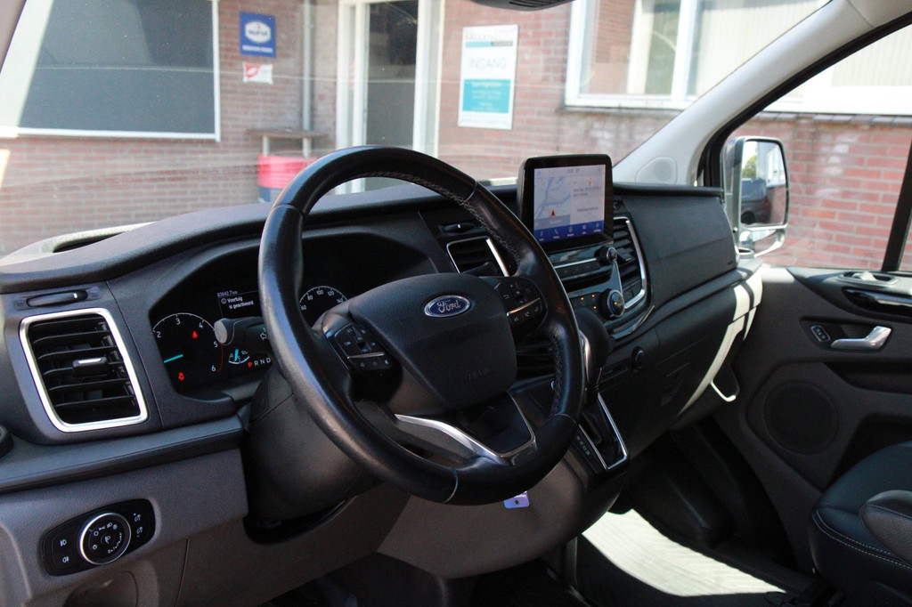 Ford Transit Custom 320 2.0 TDCI 130PK AUT L2H1 Platinum Edition DC / 5 pers / Trekhaak 20