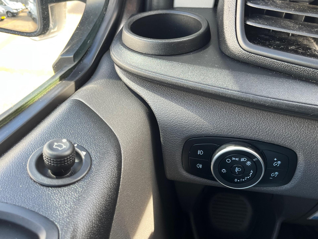 Ford Transit Custom 320 2.0 TDCI 130PK Automaat L1H1 Trend / Trekhaak / Sync 3 app connect 11