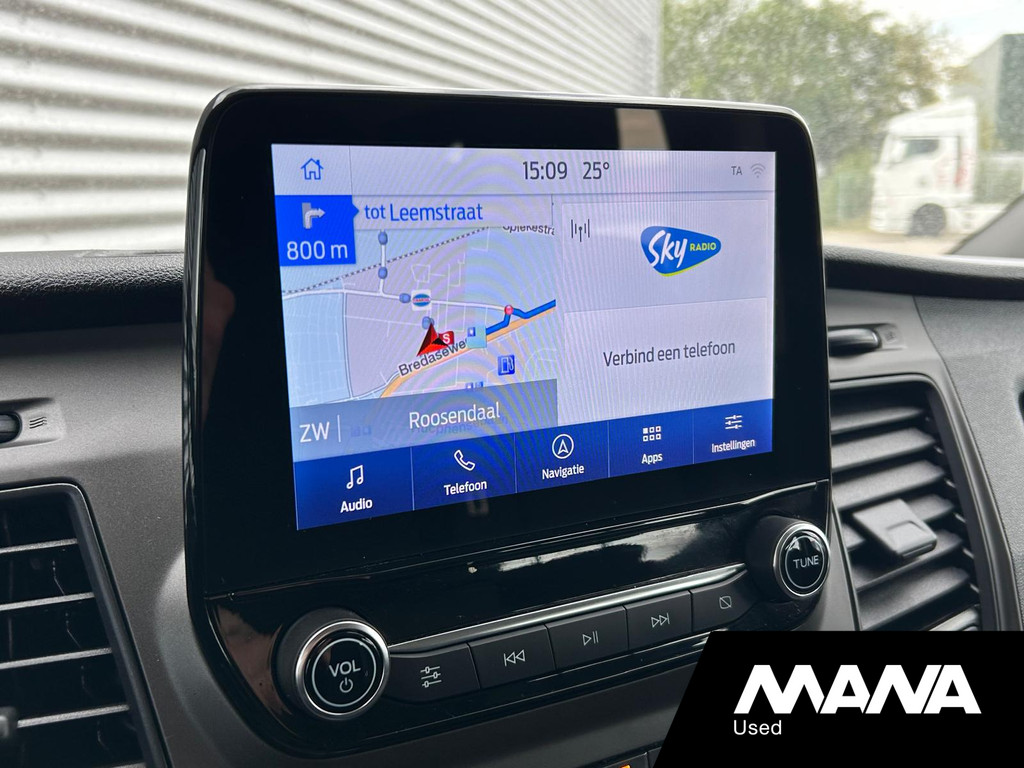 Ford Transit Custom 320 2.0TDCI 130PK L2H1 Automaat Trend DC Airco Trekhaak 6 Zits Cruise Carplay 19