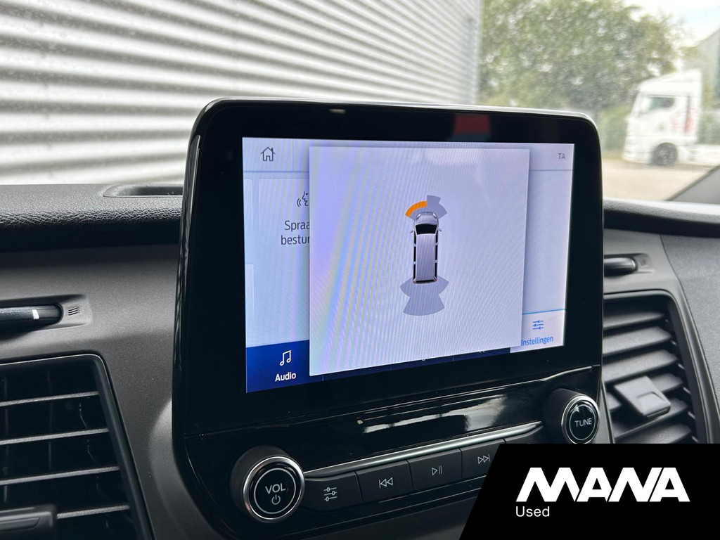 Ford Transit Custom 320 2.0TDCI 130PK L2H1 Automaat Trend DC Airco Trekhaak 6 Zits Cruise Carplay 21