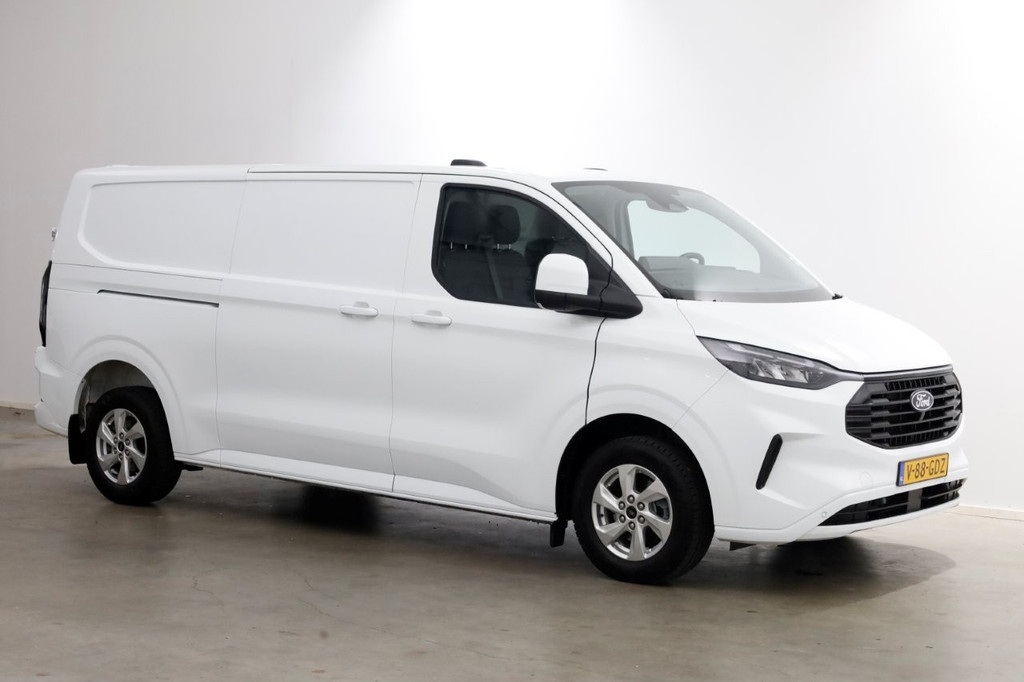 Ford Transit Custom 320 2.0 TDCI 136pk L2H1 Limited LED/Navi/Camera 06-2024 10