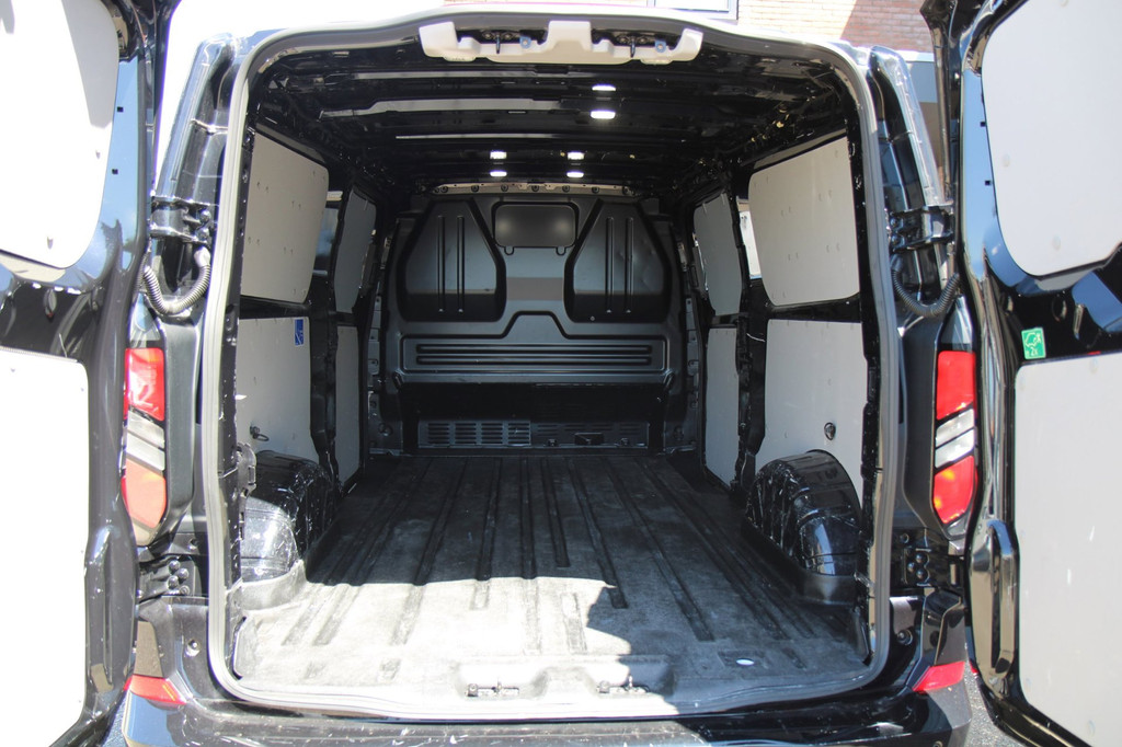 Ford Transit Custom 320 2.0 TDCI 170PK automaat L2H1 Limited / Trekhaak / App Connect / 7